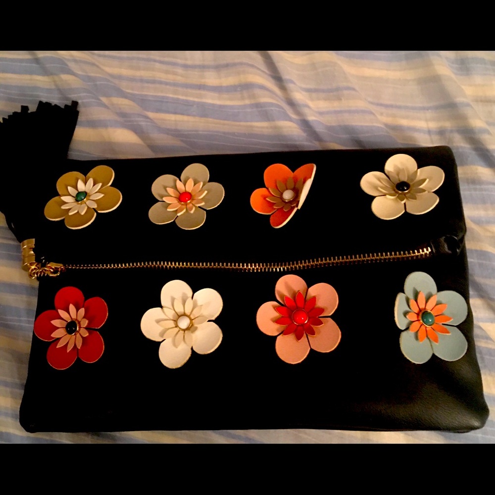 Flower black clutch